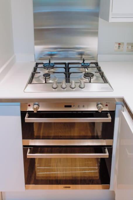 ロンドンModern 1Br In Brixton - Just Renovated!アパートメント エクステリア 写真